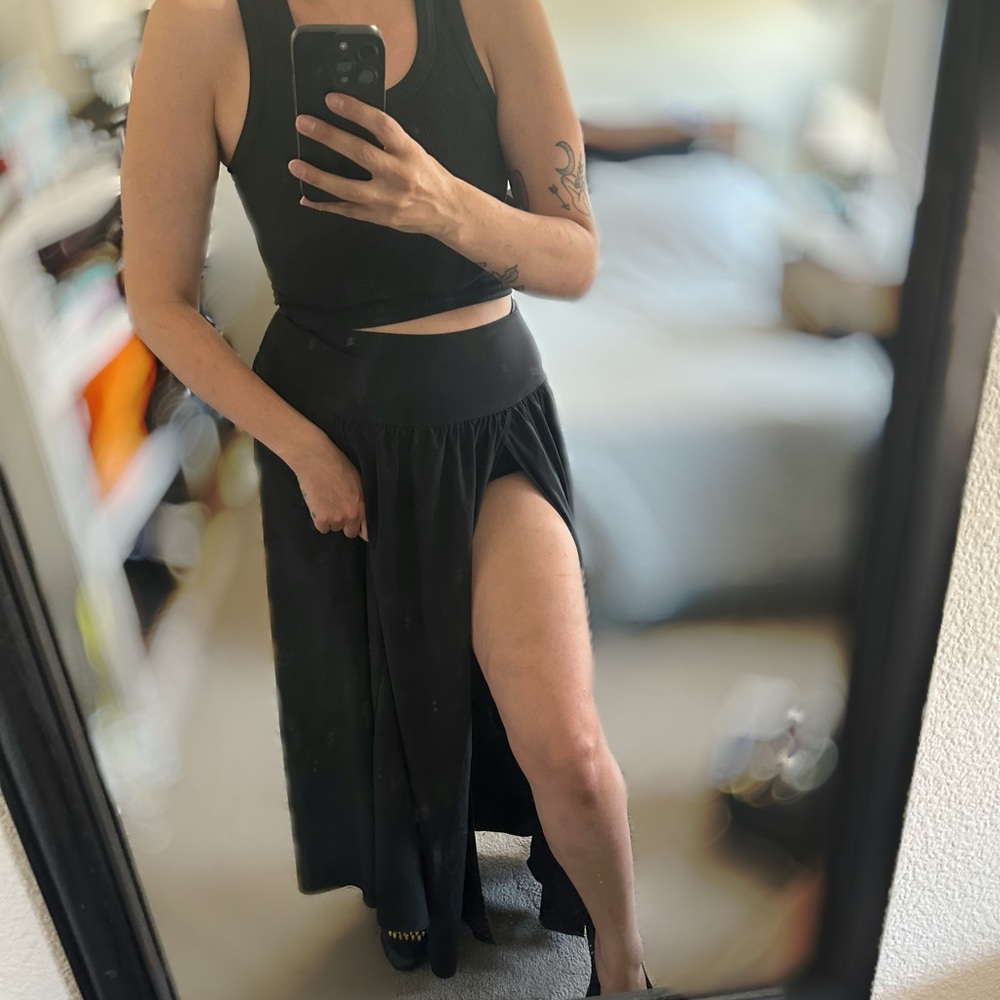 Halara High Waisted Black Flowy Maxi skirt with Slit